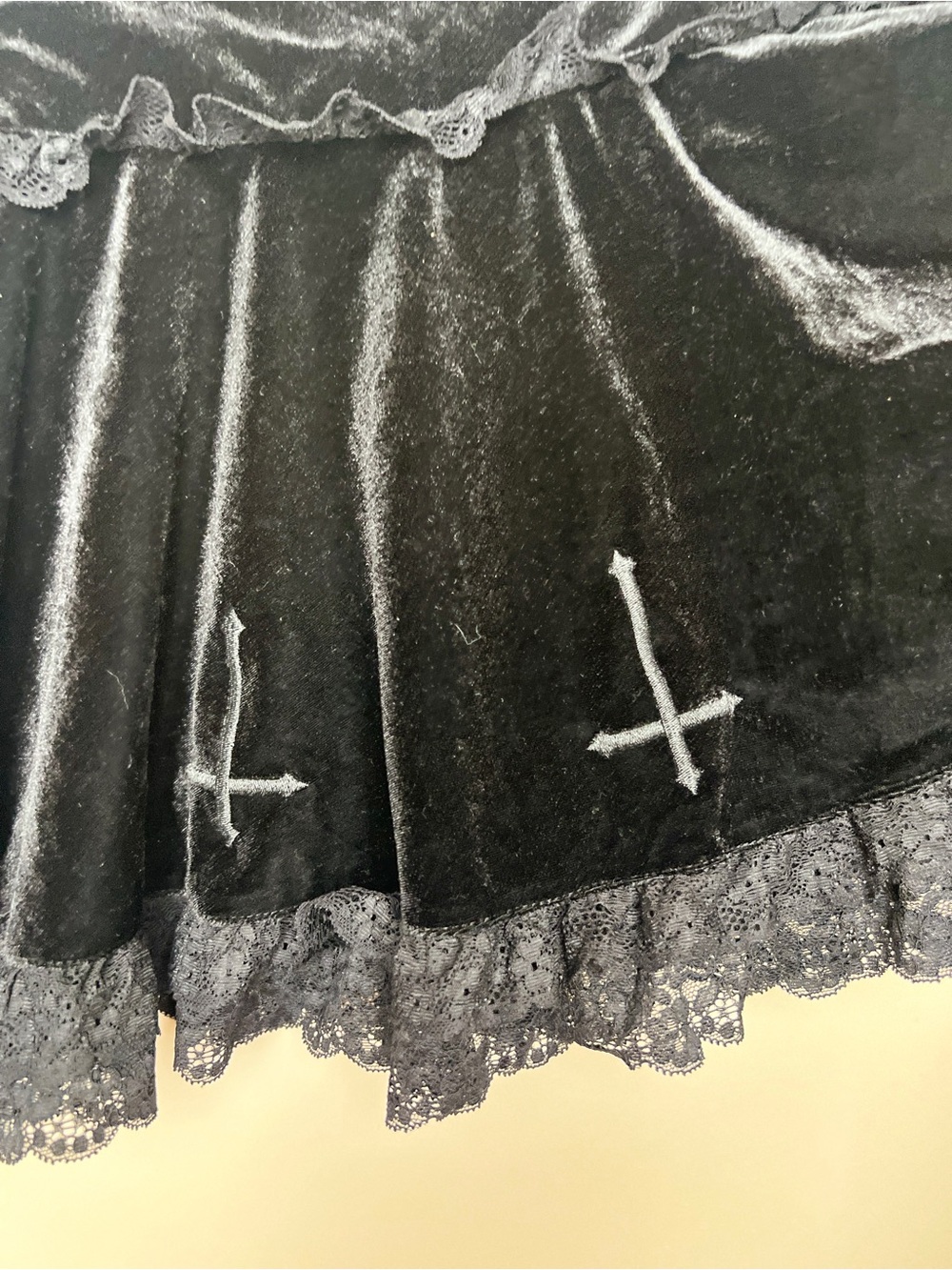 Black Velvet Gothic Mini Skater Skirt with Lace Trim & Cross Detail - Picture 2 of 7